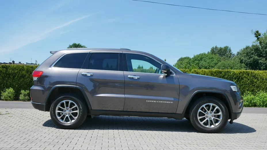 JEEP Grand Cherokee -