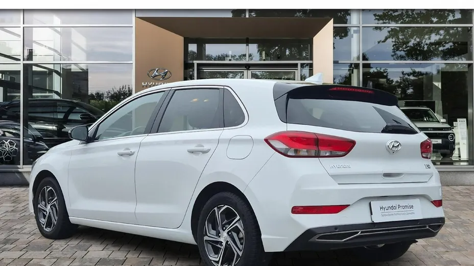 HYUNDAI i30 -