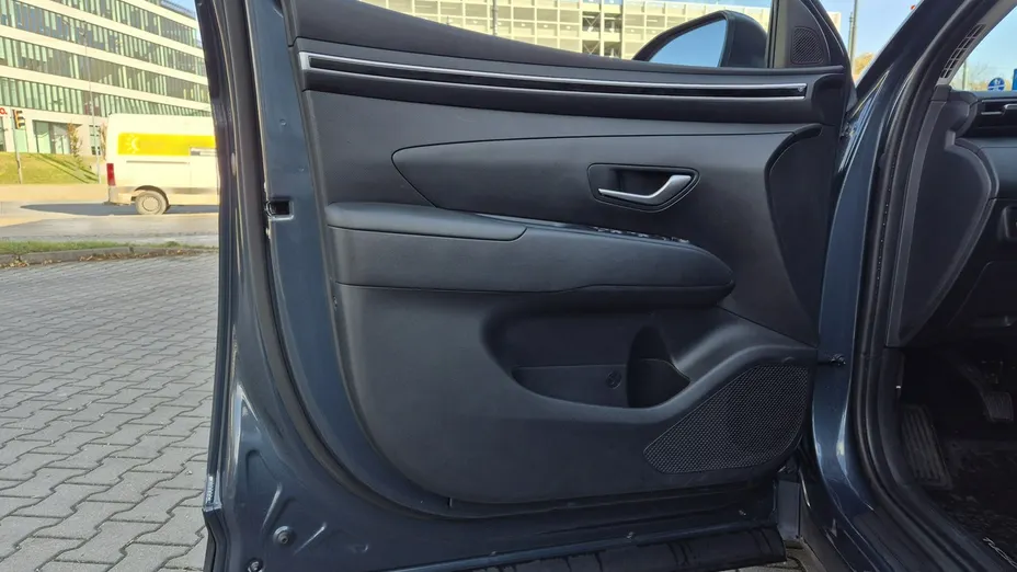 HYUNDAI Tucson -