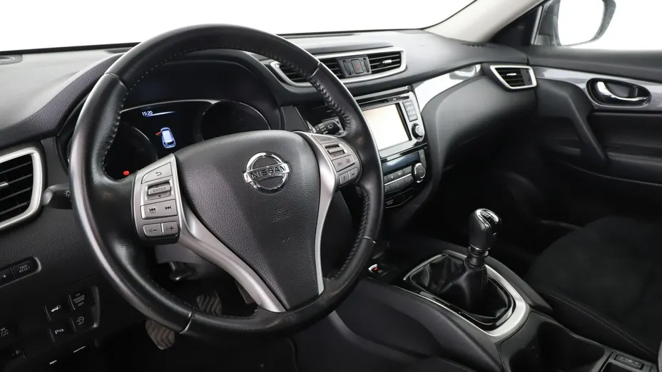 NISSAN X-Trail -