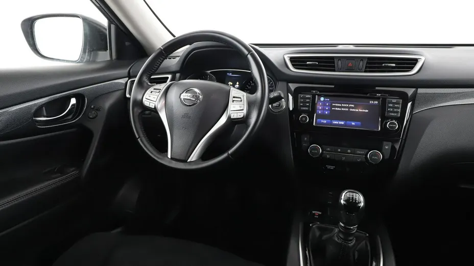 NISSAN X-Trail -