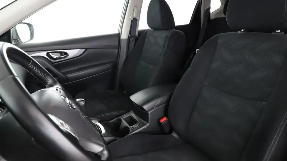 NISSAN X-Trail -