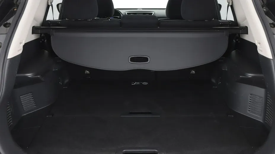NISSAN X-Trail -