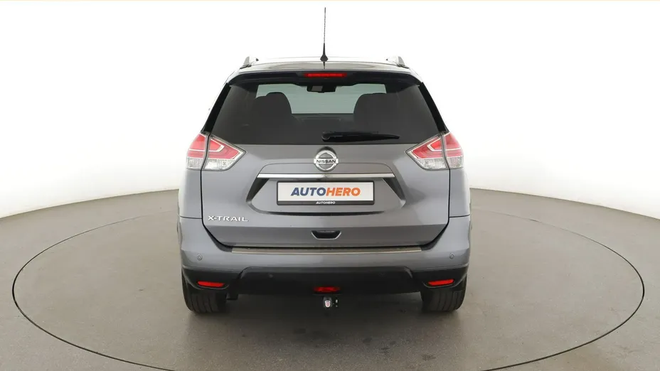 NISSAN X-Trail -