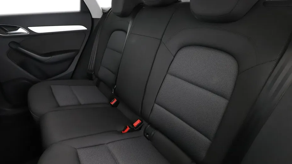 AUDI Q3 -