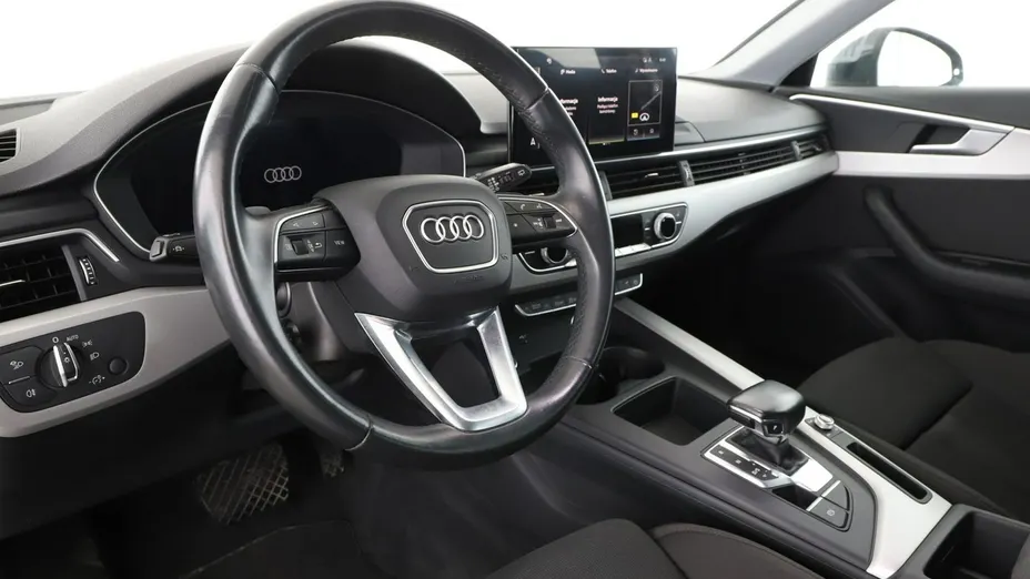 AUDI A4 -