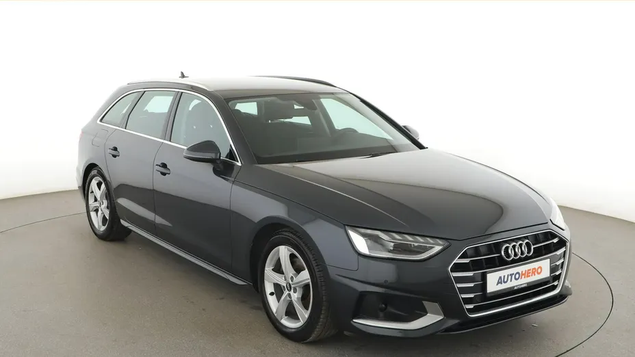 AUDI A4 -