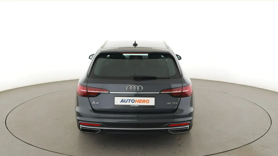 AUDI A4 -