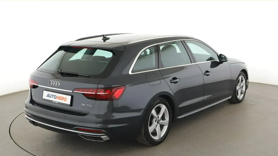 AUDI A4 -