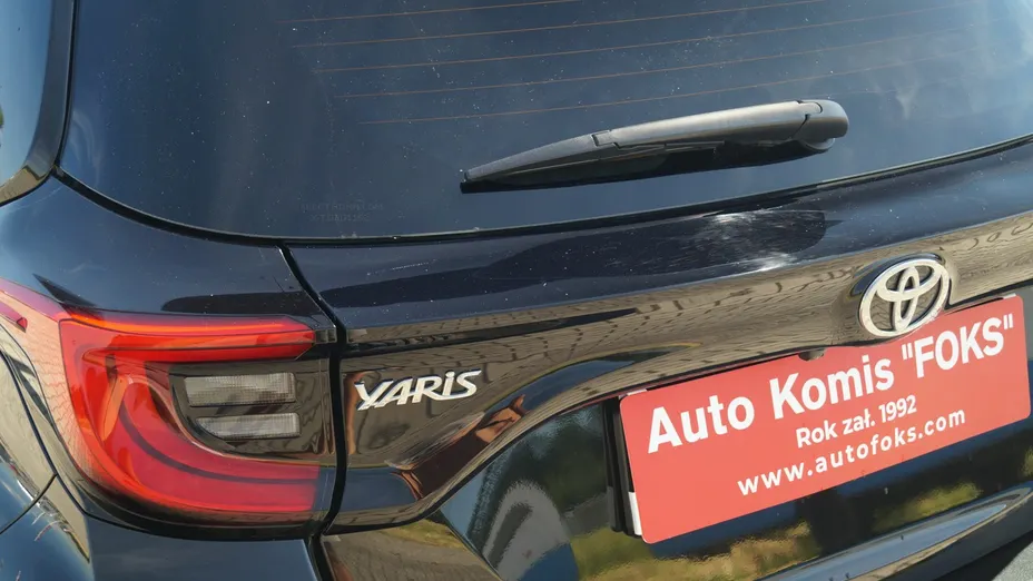 TOYOTA Yaris -