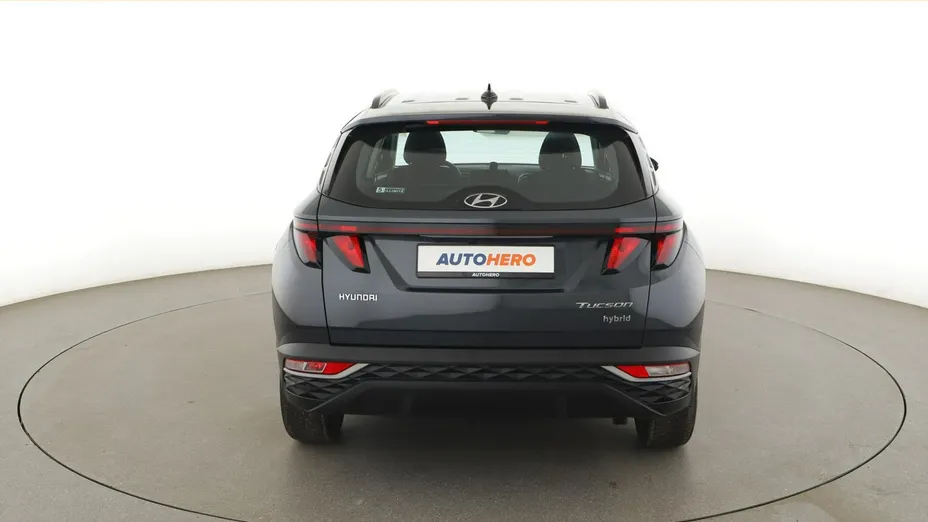 HYUNDAI Tucson -
