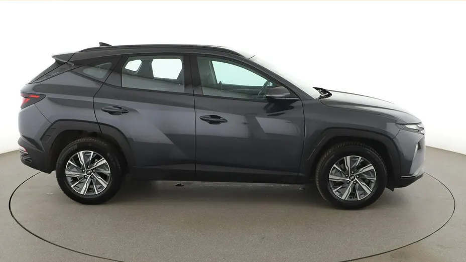 HYUNDAI Tucson -