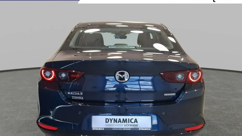 MAZDA 3 -
