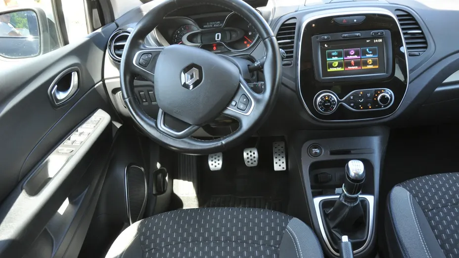 RENAULT Captur -
