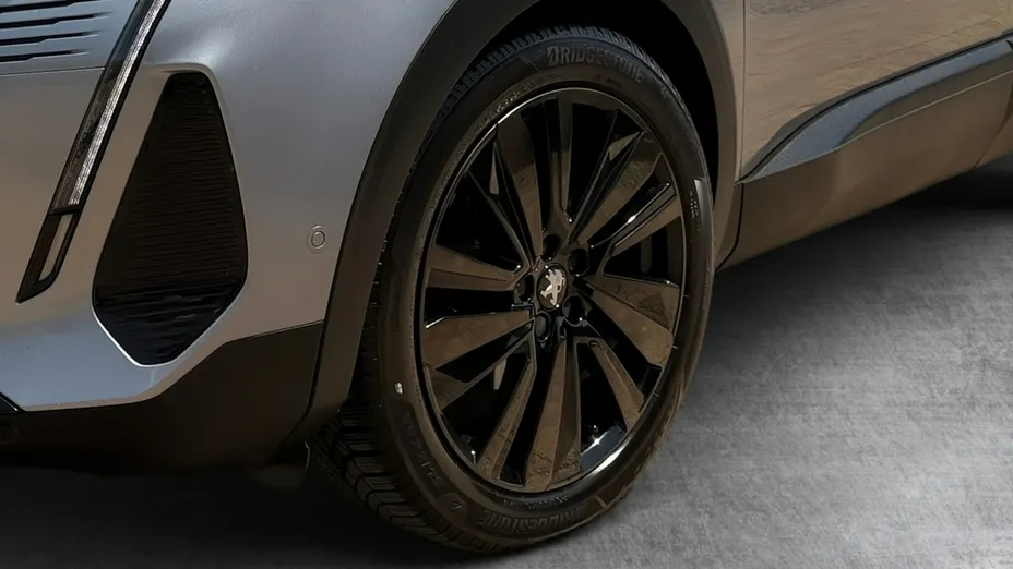 PEUGEOT 3008 -
