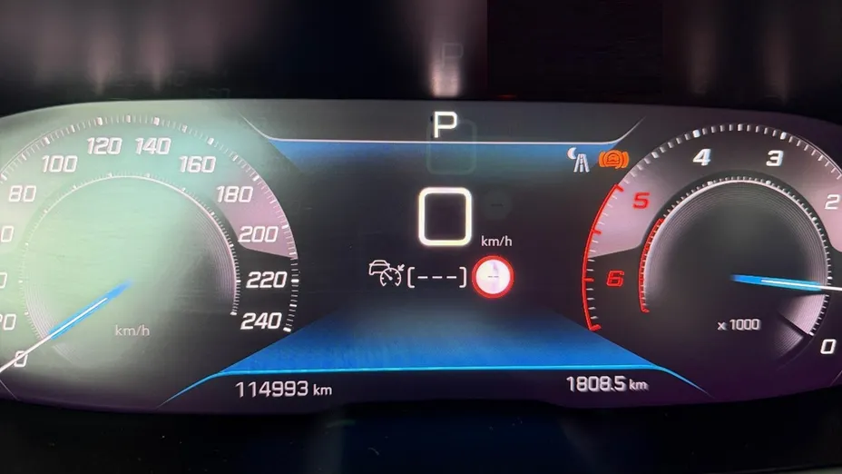 PEUGEOT 3008 -