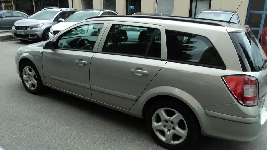 OPEL Astra -