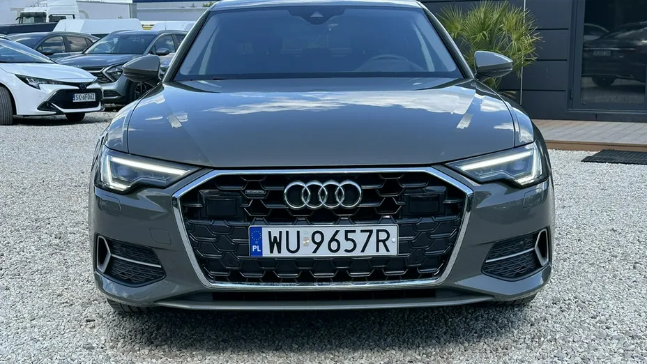 AUDI A6 -