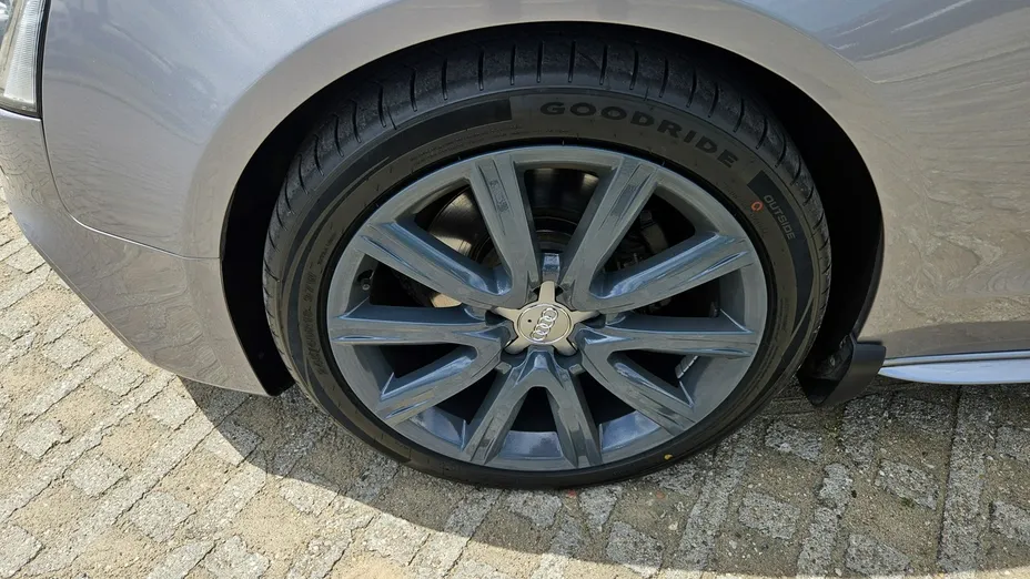 AUDI A5 -
