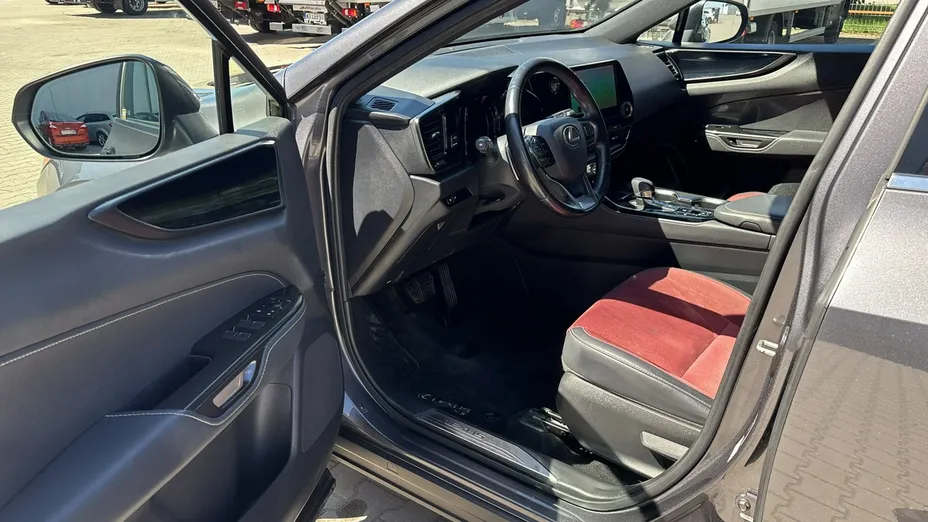 LEXUS NX -