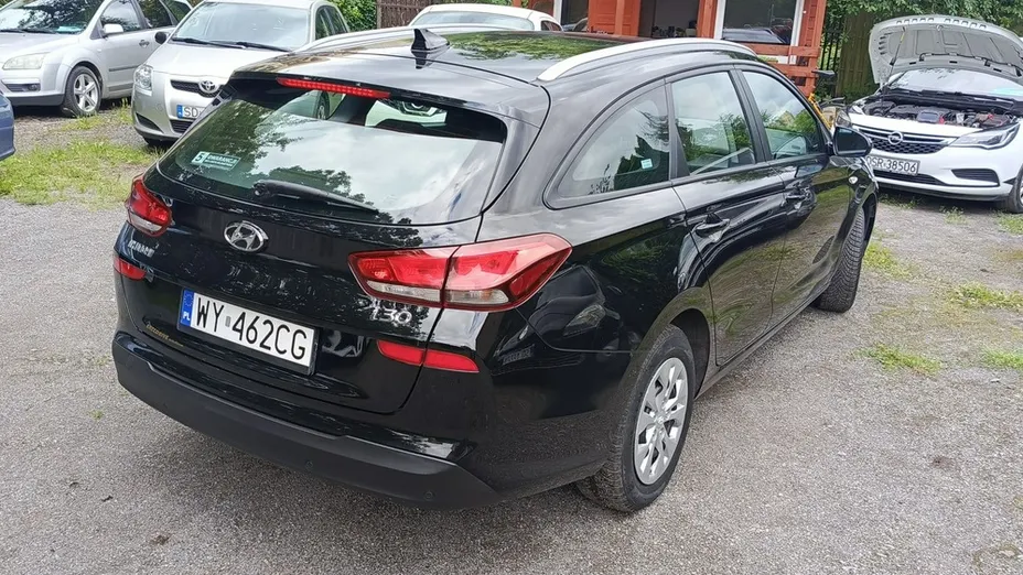 HYUNDAI i30 -