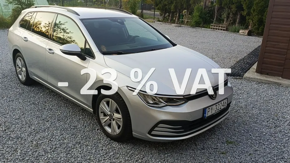 VOLKSWAGEN Golf -