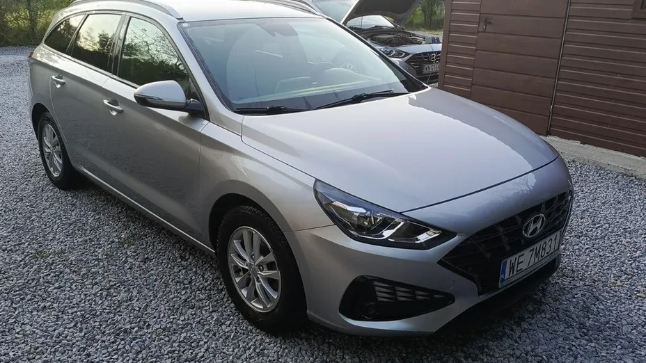 HYUNDAI i30 -