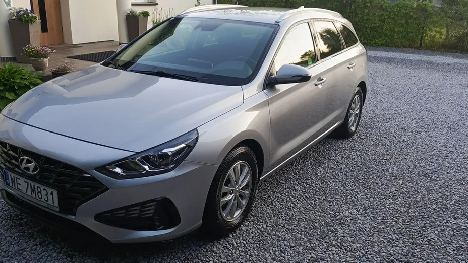HYUNDAI i30 -