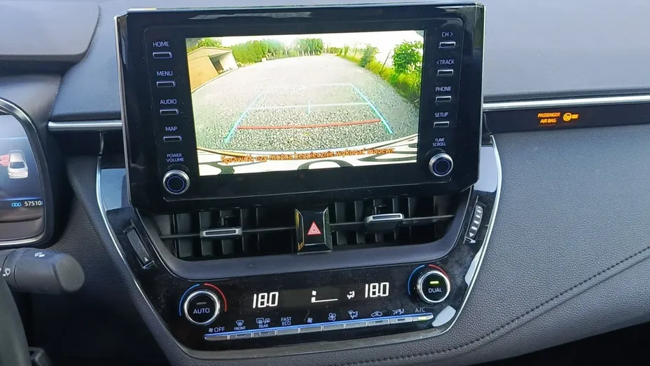 TOYOTA Corolla -