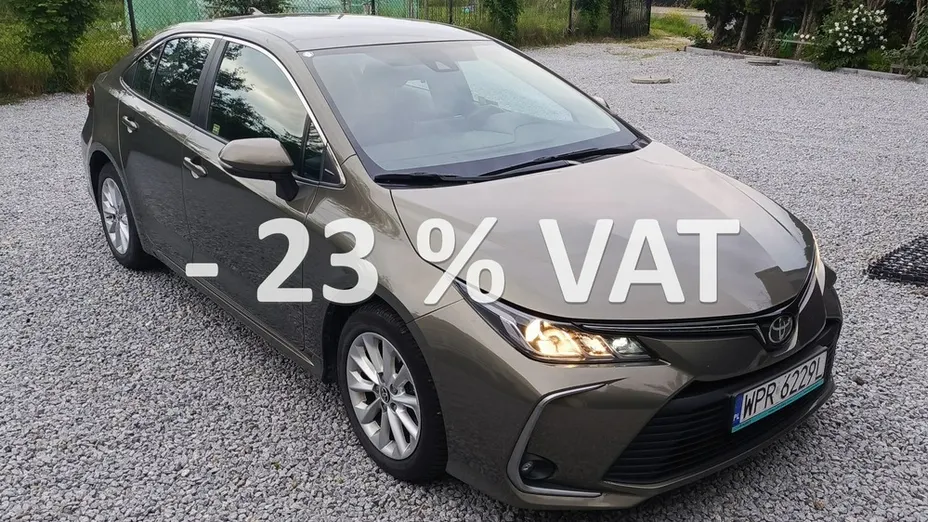 TOYOTA Corolla -