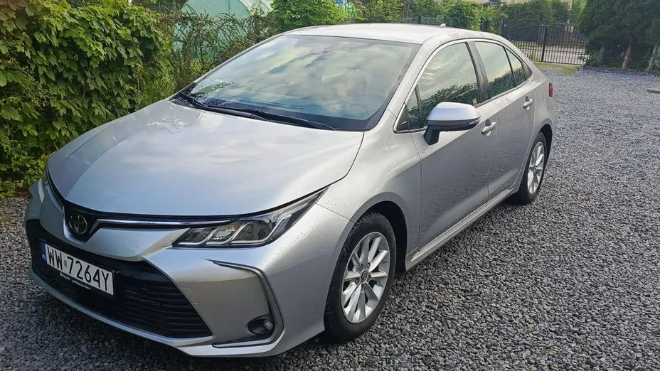 TOYOTA Corolla -