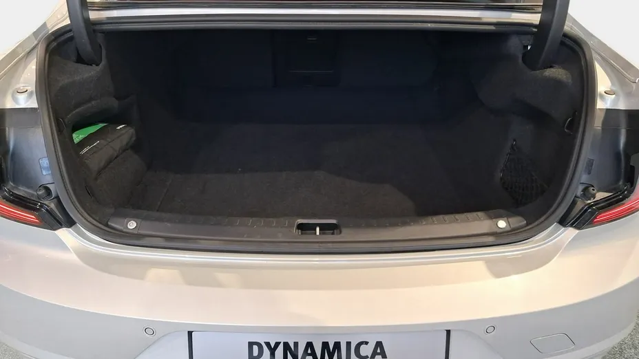 VOLVO S90 -