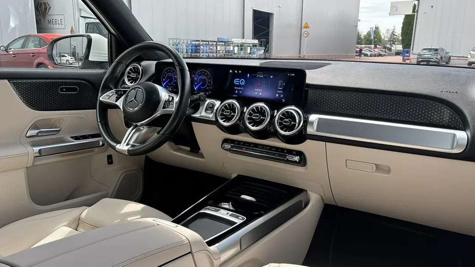 MERCEDES-BENZ EQB -