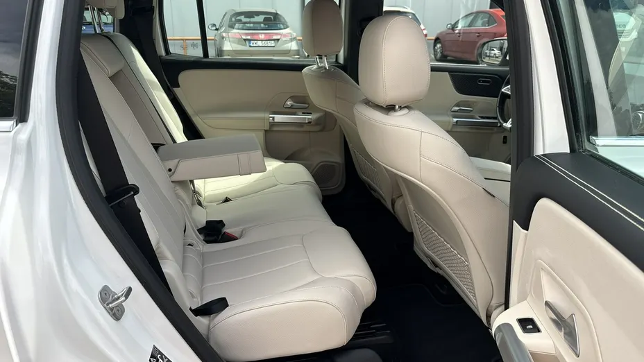 MERCEDES-BENZ EQB -