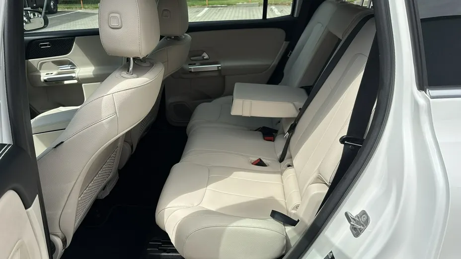 MERCEDES-BENZ EQB -