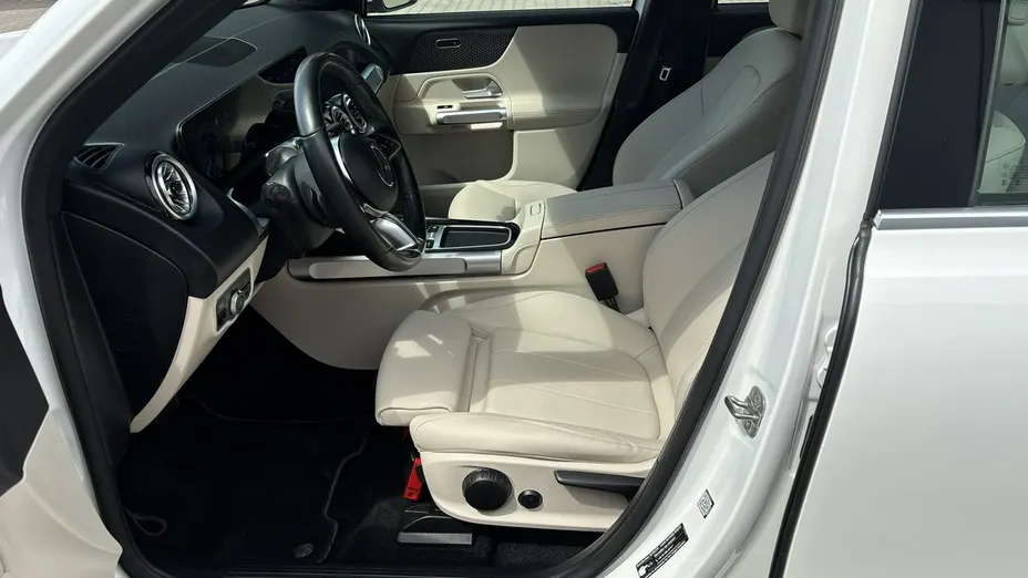 MERCEDES-BENZ EQB -