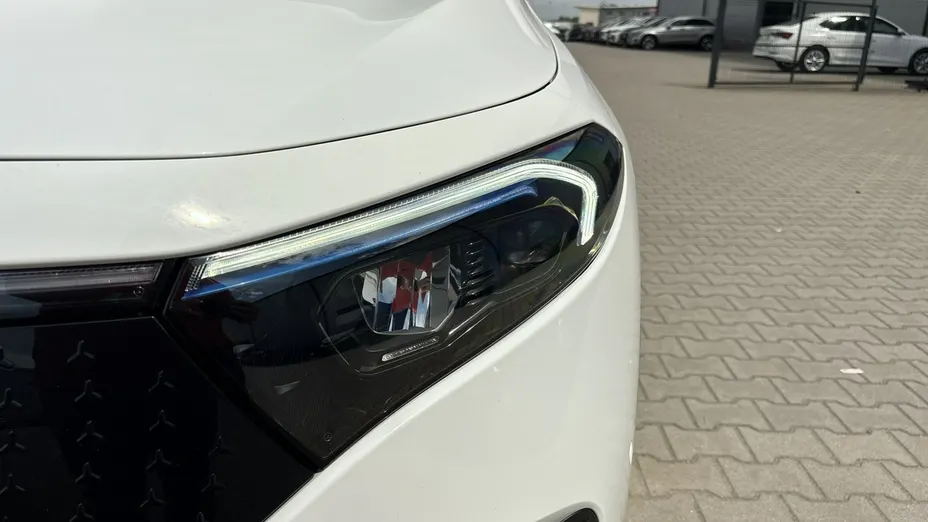 MERCEDES-BENZ EQB -