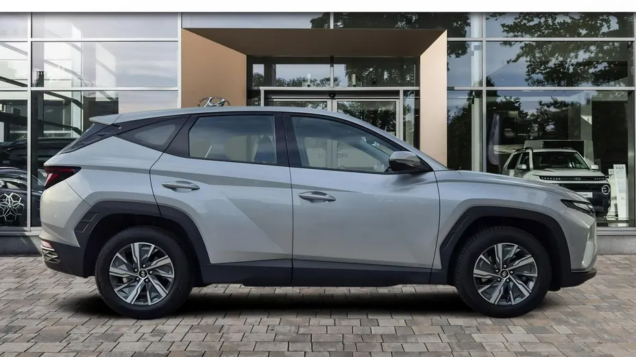 HYUNDAI Tucson -