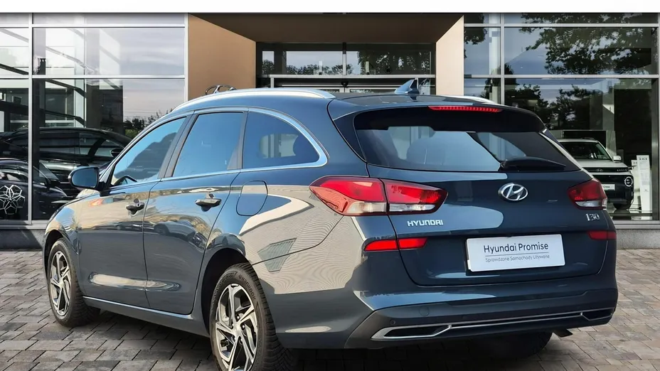 HYUNDAI i30 -