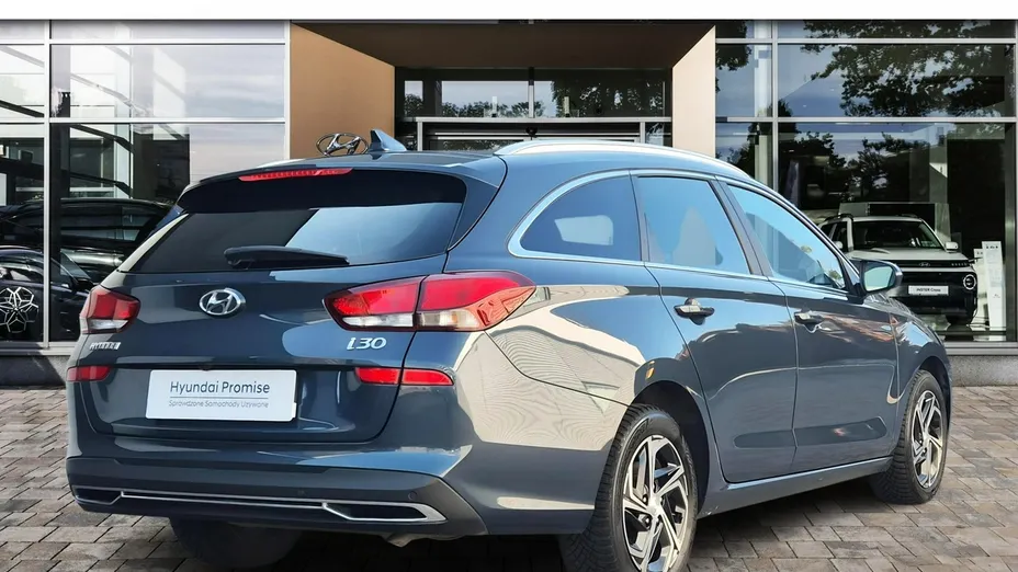 HYUNDAI i30 -