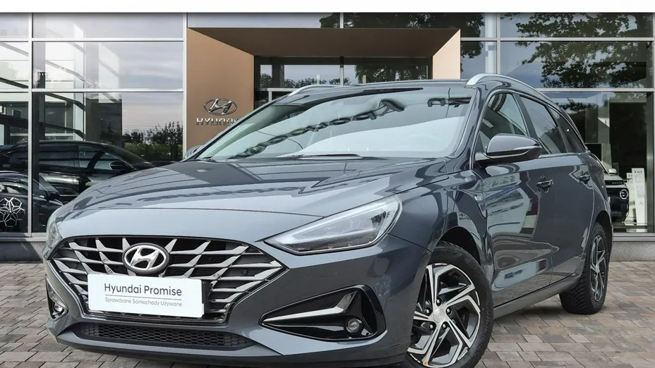 HYUNDAI i30 -
