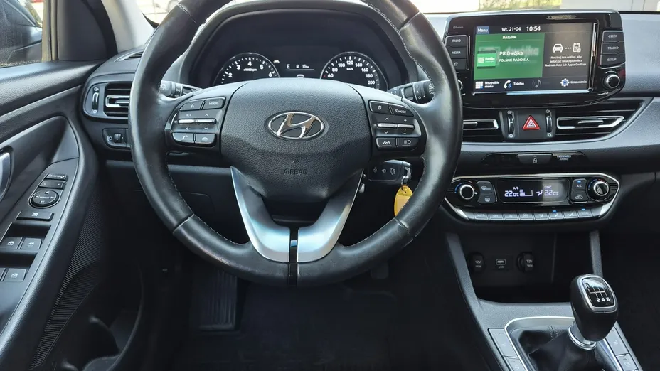 HYUNDAI i30 -