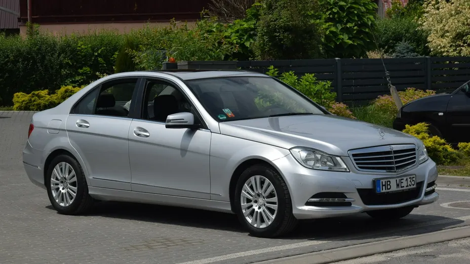 MERCEDES-BENZ C Klasa -