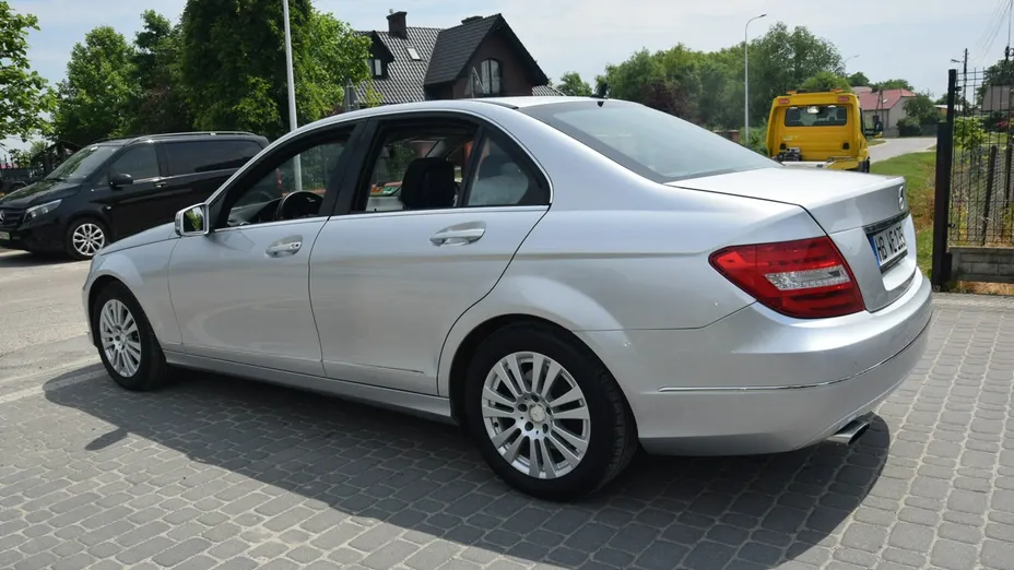 MERCEDES-BENZ C Klasa -