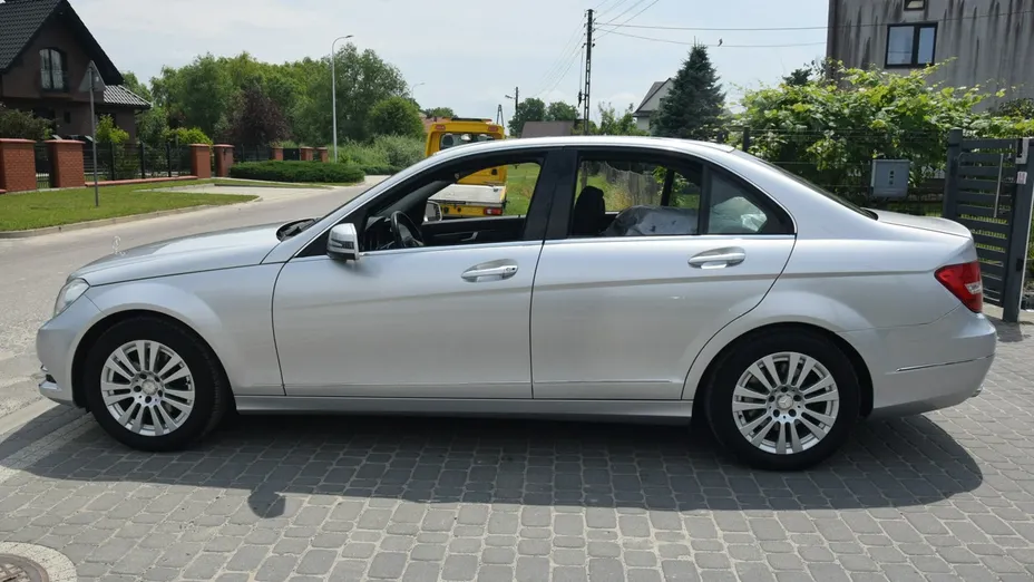 MERCEDES-BENZ C Klasa -