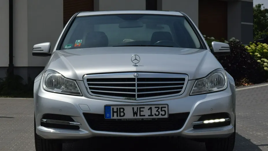 MERCEDES-BENZ C Klasa -