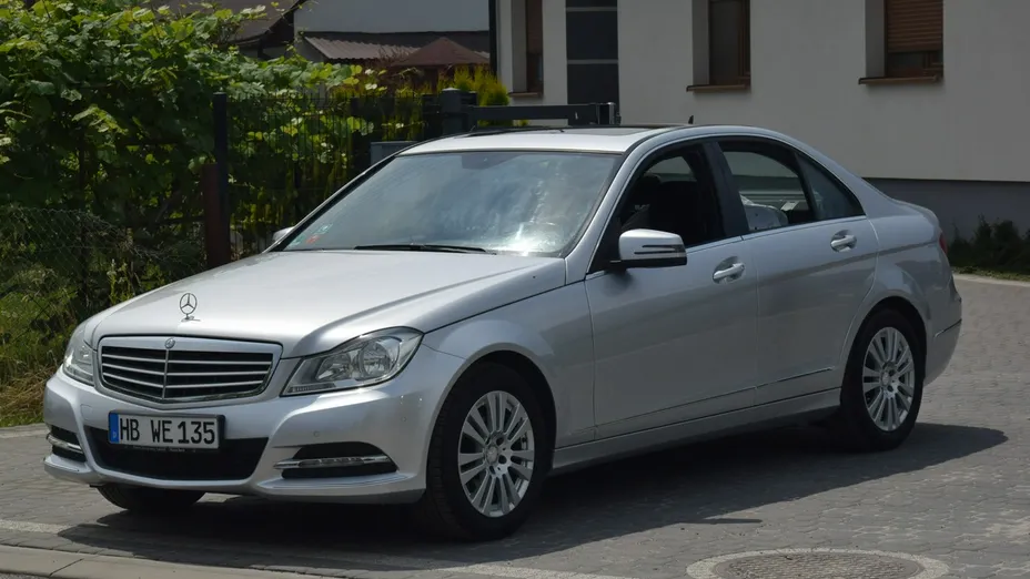 MERCEDES-BENZ C Klasa -