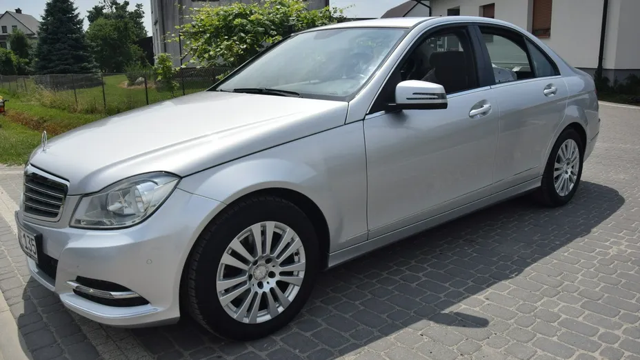 MERCEDES-BENZ C Klasa -