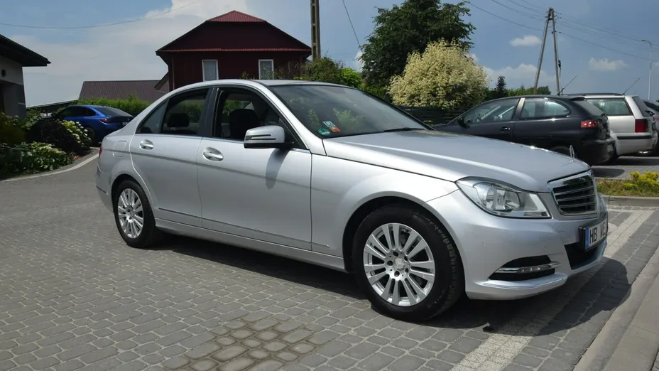 MERCEDES-BENZ C Klasa -