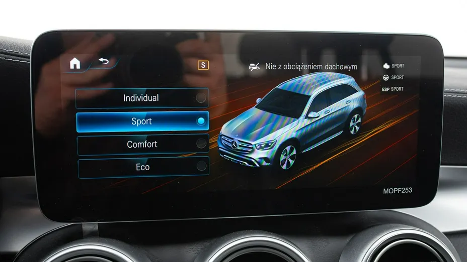 MERCEDES-BENZ GLC -
